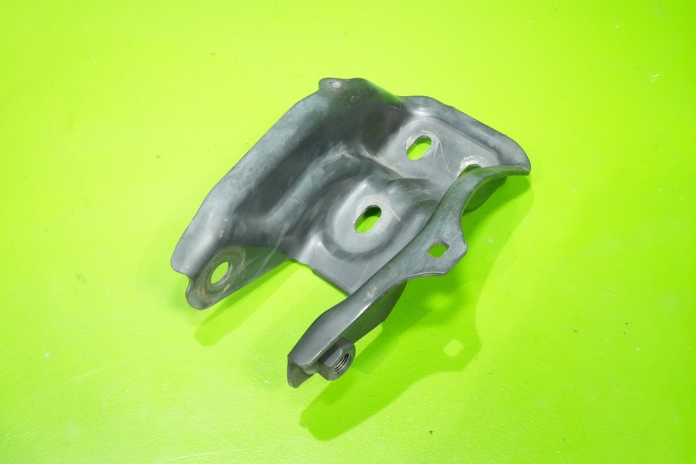 92-96 Prelude OEM H22 VTEC engine motor front mount bracket