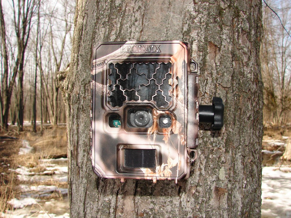 Reconyx Hyperfire HC 600  HC 500  Adjustable Mounting Bracket