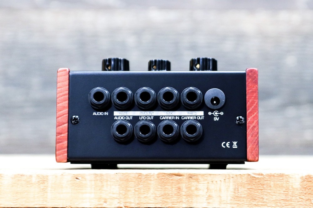 Warm Audio RingerBrinder Ultimate 100% Analog Ring Modulation Effect Pedal