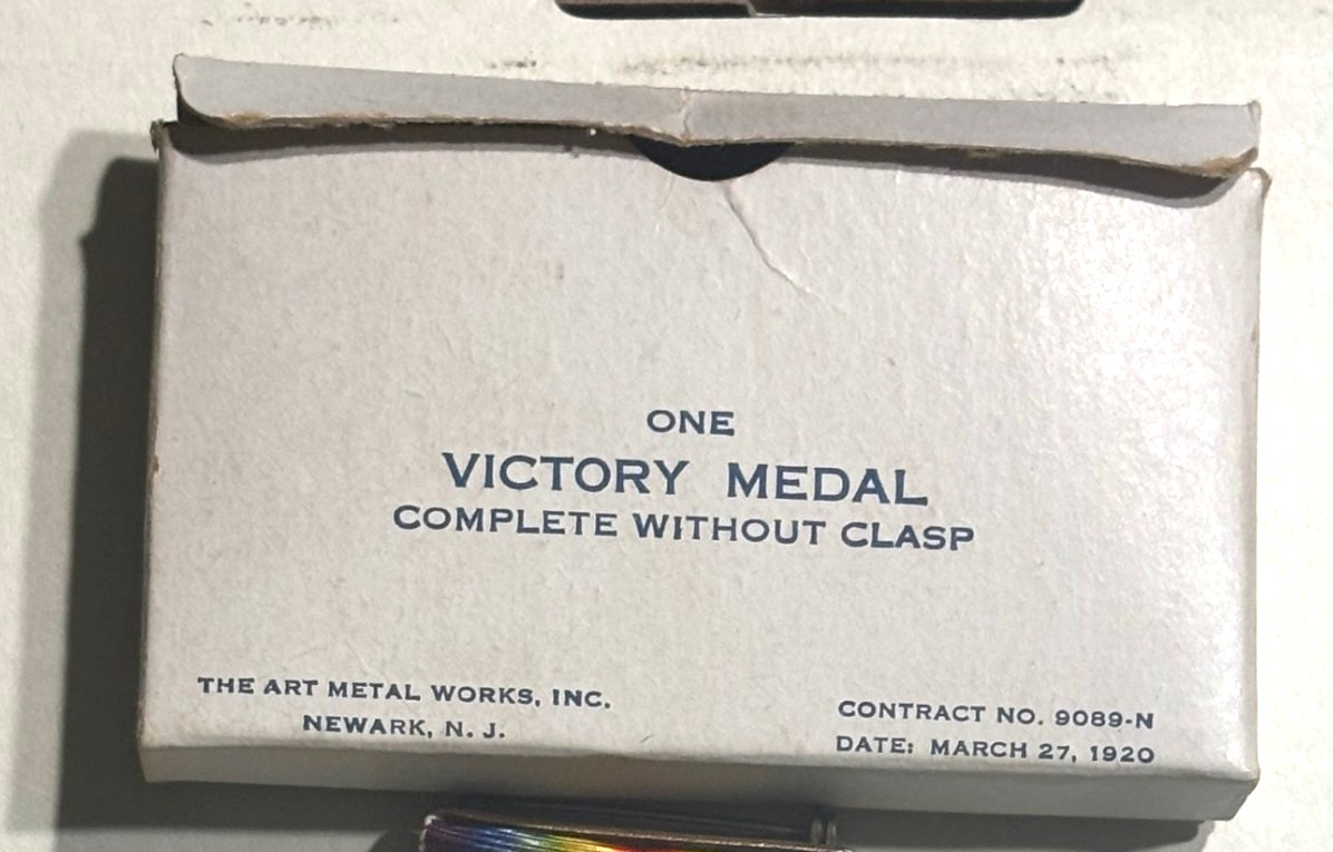 WWI Army Victory Medal W/ Original Box & Packaging SUPER RARE NOS NEW OLD STOCK