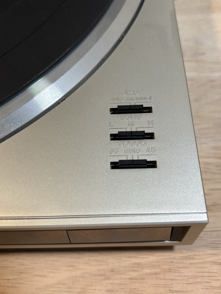 ⭐️Technics Sl-j1 Dc Servo Automatic Tangential Tracking Turntable⭐️Needs Belt⭐️