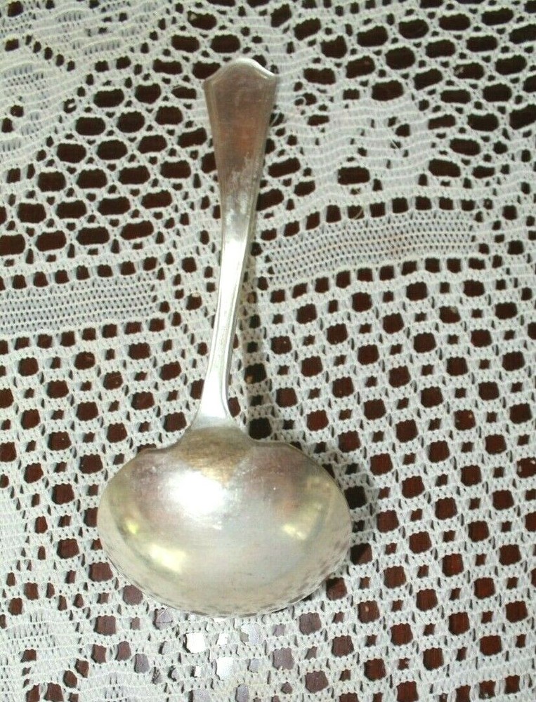 Oneida Community Primrose Silverplate Ladle 1915