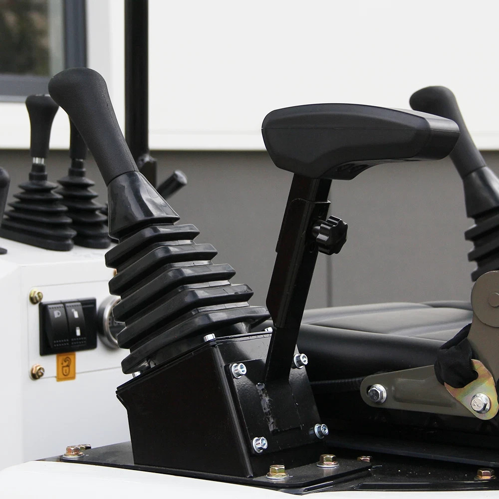 Mini Excavator 1 Ton Hydraulic Pilot Joystick B&S Engine Compact Digger