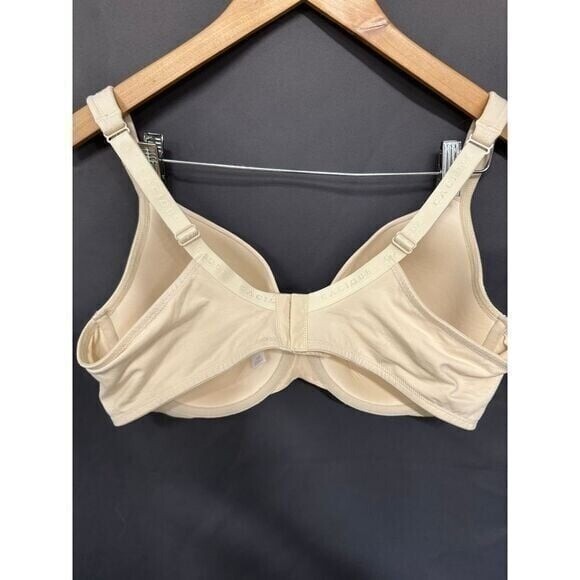 Cacique Underwire Light Padding Size 44D VERY SOFT