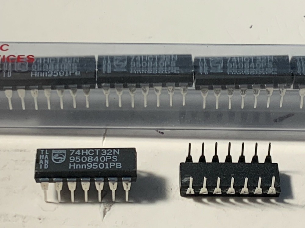 PHILIPS 74HCT32N, 14-Pin Dip, Quad 2-Input OR Gate.