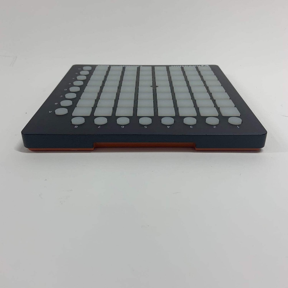 Novation Launchpad Mini Mini Grid Controller