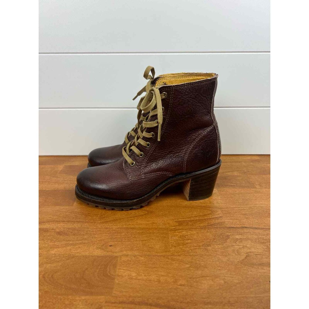 Frye Sabrina lace up