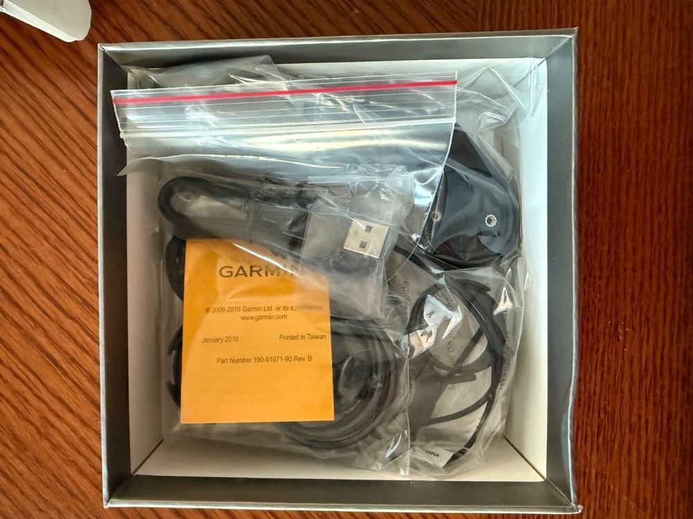 Garmin Edge 1030 Bicycle Computer Bundle - 0100175800