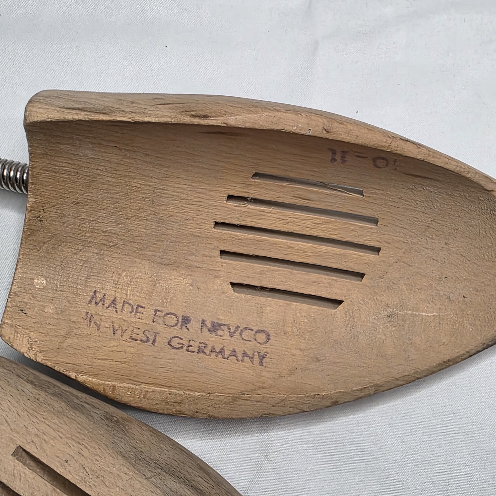 Nevco Shoe Trees Vintage West Germany Wooden Spring Stretchers Size 10-11