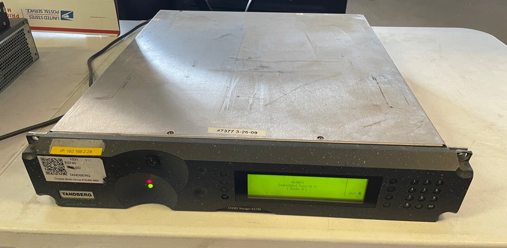 TANDBERG E5740 DSNG VOYAGER EVOLUTION 5000 w QPSK Modulator