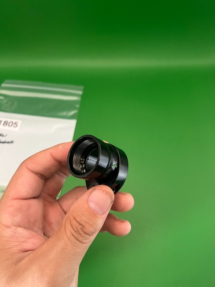 Autococker Clamping Feedneck