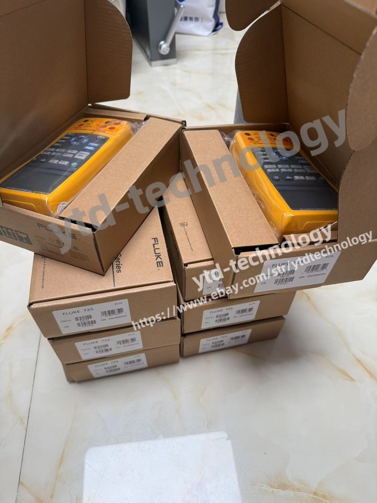 1 PC Fluke 725 Multifunction Process Calibrator