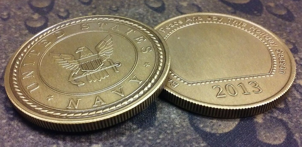 2013 Merry Christmas U.S. Navy coin