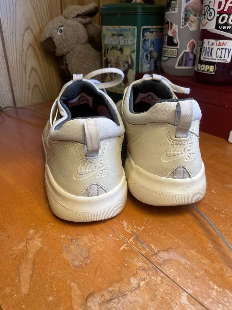 Nike Nyjah Free First Edition Medium Width US Size 9.5