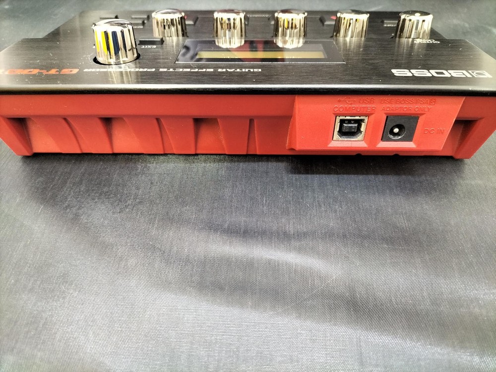 BOSS GT‑001 Desktop Guitar Multi‑Effects Processor USB Audio/MIDI