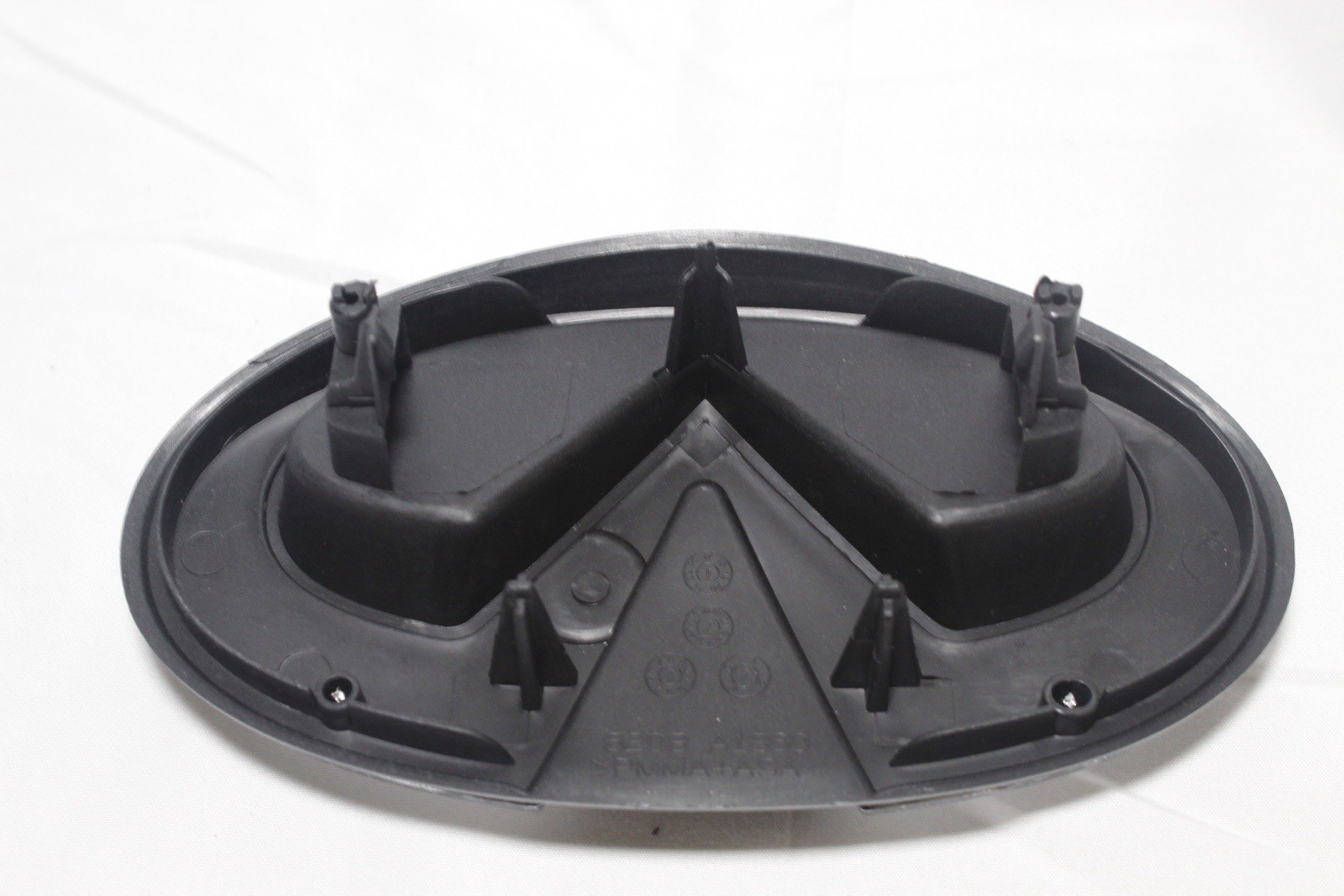 Fits 2018-2024 Q50 Front Chrome Emblem With Housing 628664HB0A