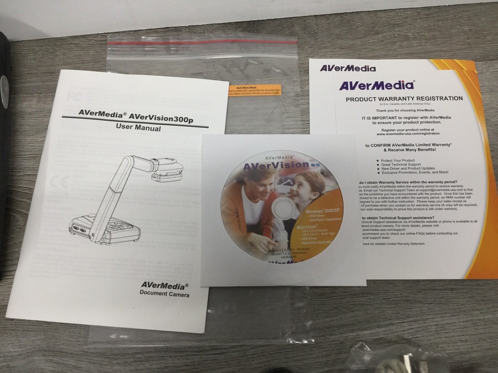 AVERMEDIA Avercision 300P Video Presentation Document Camera with Accessories