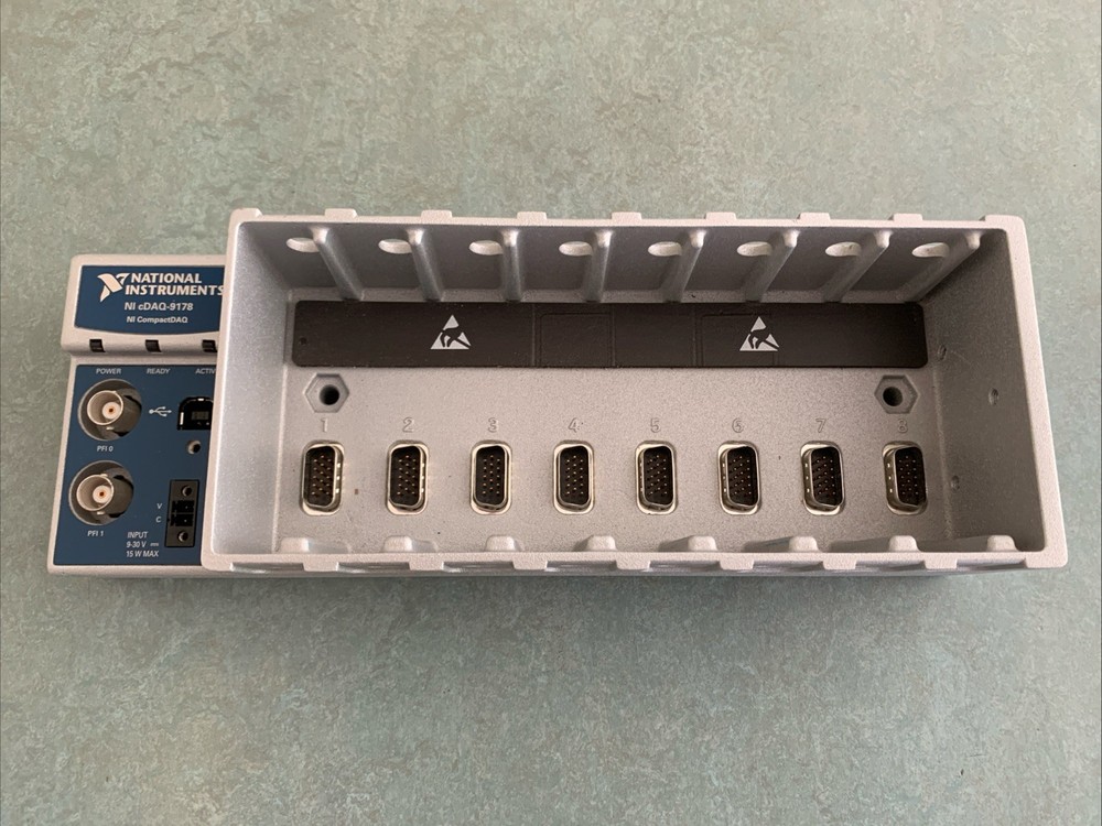 National Instruments compactDAQ cDAQ-9178 USB 8-Chassis
