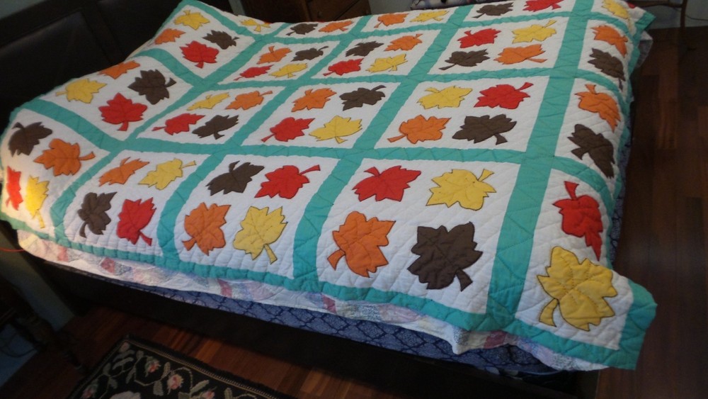 Fall Autumn QUILT Handmade Patchwork  LEAFS 74 x 86" CLEAN BEAUTIFUL