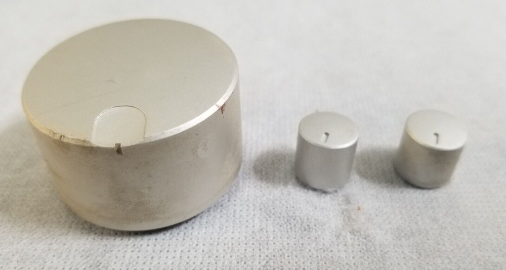 HITACHI D-E65 Stereo Cassette Deck VOLUME & RECORDING KNOBS