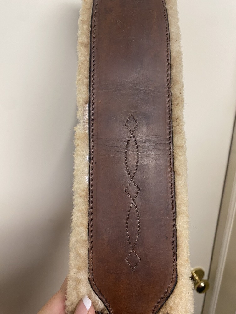 Beval Sheepskin Girth 48”