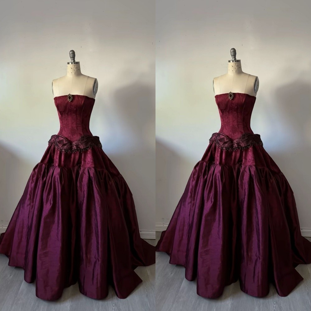 Burgundy Wedding Dresses Beading A Line Vintage Strapless 1980s Bridal Gowns
