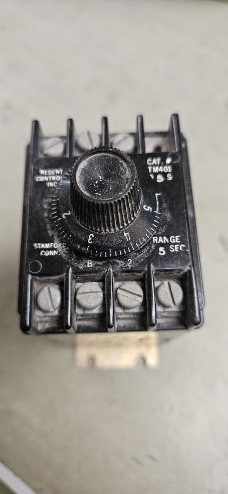 REGENT CONTROLS SOLID STATE TIMER TM401D5S