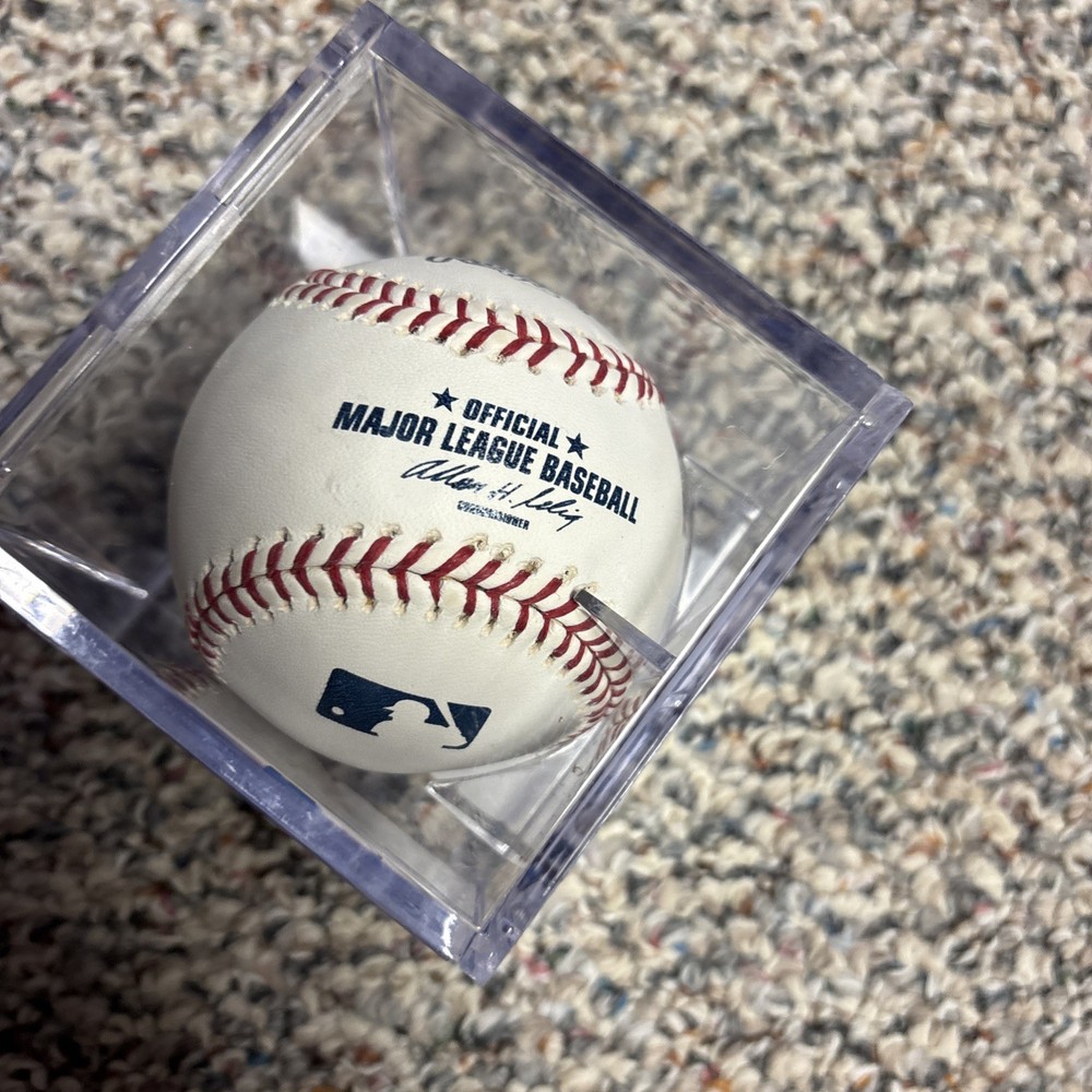 Michael Mimbs Autographed Baseball & Case, Phillies, OMLB