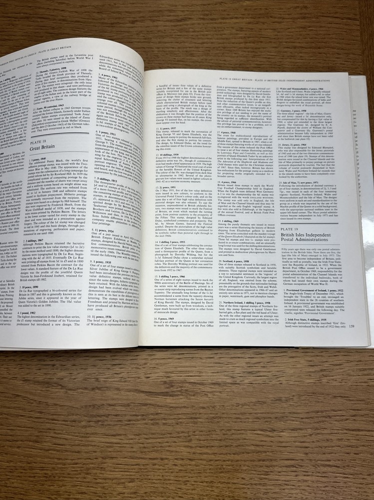 THE DICTIONARY OF STAMPS IN COLOUR JAMES A. MACKAY HC DJ 1973 First Printing VTG