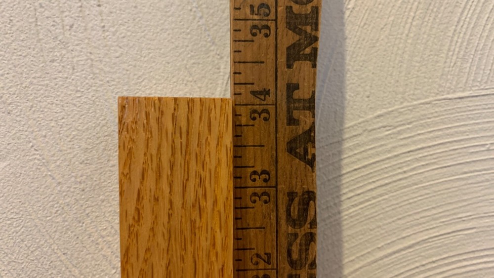 Balustrades, Eight 34", Oak, Finished