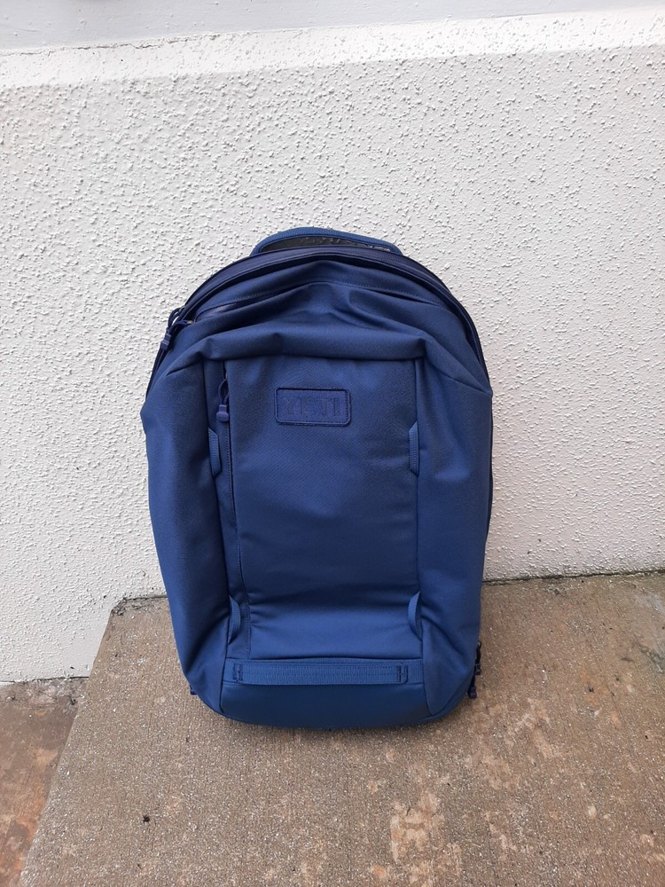 Yeti Crossroads 27 Backpack