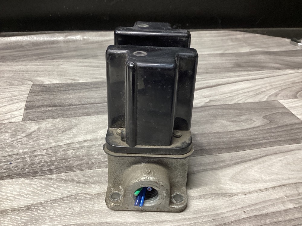 PINNACLE SYSTEMS INC UL-101-2P-DC SOCKET RELAY #115E59PR6