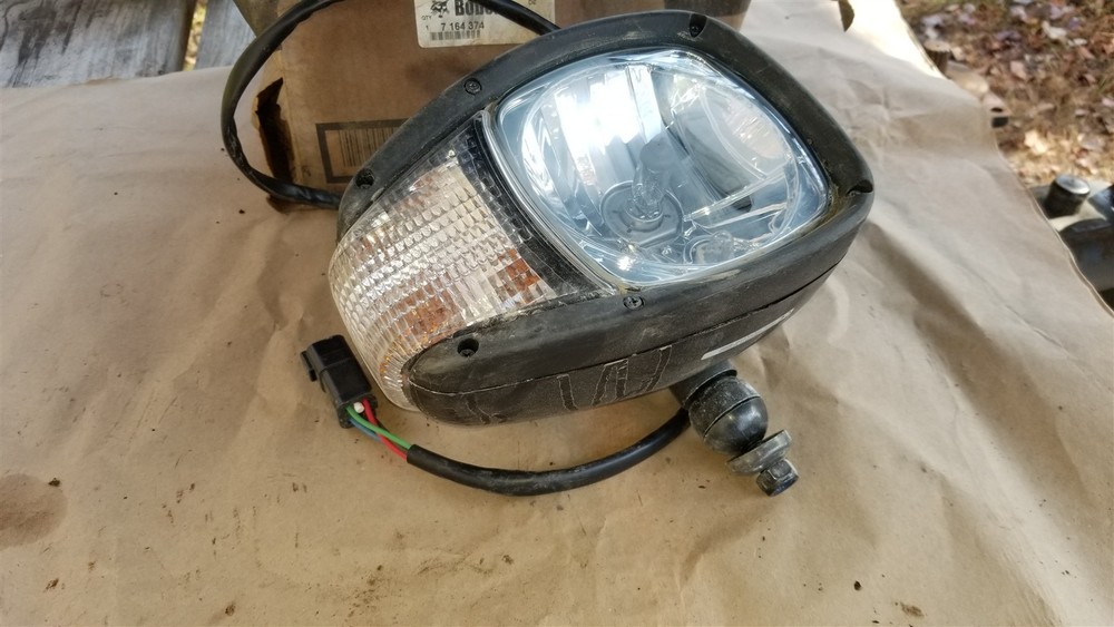 Bobcat 7164374 Telehandler Light assembly