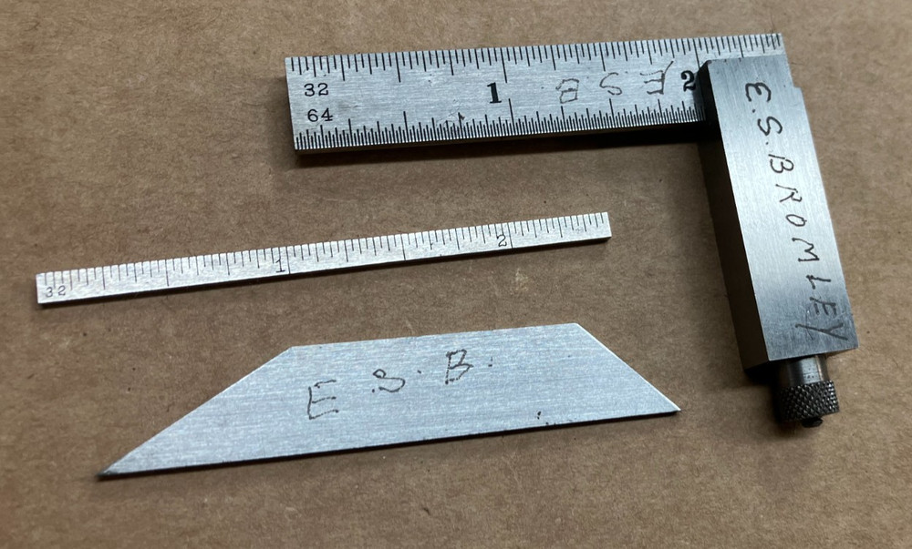 Brown & Sharpe No. 554 Adjustable Square
