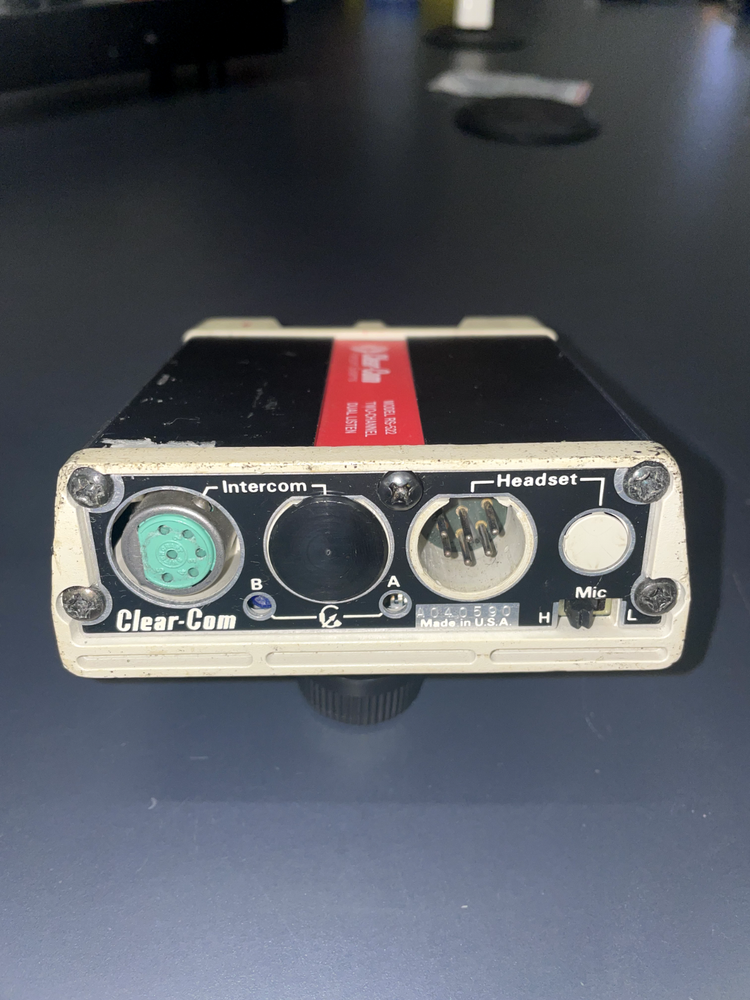 Clear-Com Intercom Systems Model 522 Two-Channel Dual Listen