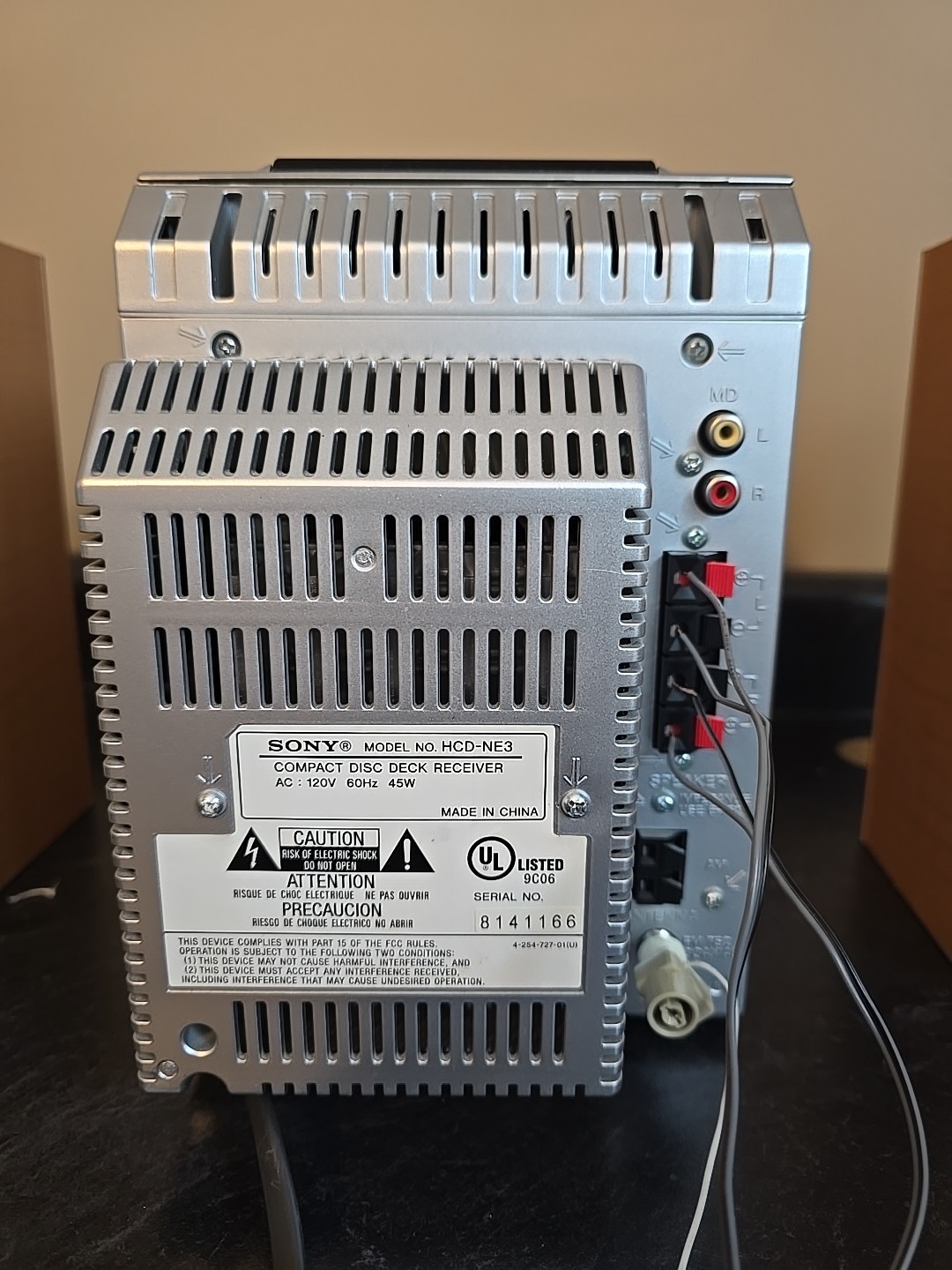 Sony Bookshelf Stereo System CMT-NE3 CD Cassette Tape AM FM Tested