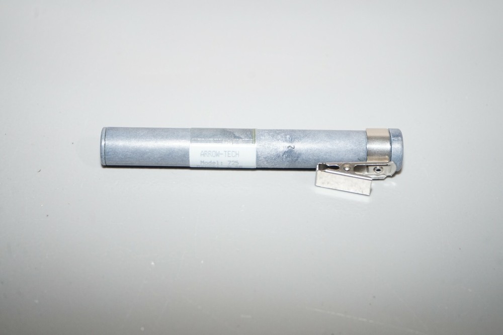^ Arrow-Tech 725 Range: 0-5R Dosimeter