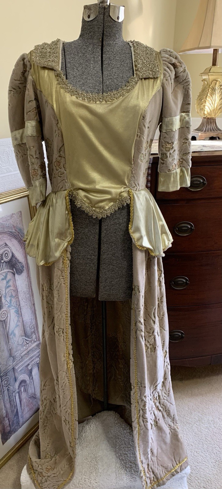 Victorian Medieval Renaissance Theater Costume Bustle Gown Size 12 (Heavy/READ)