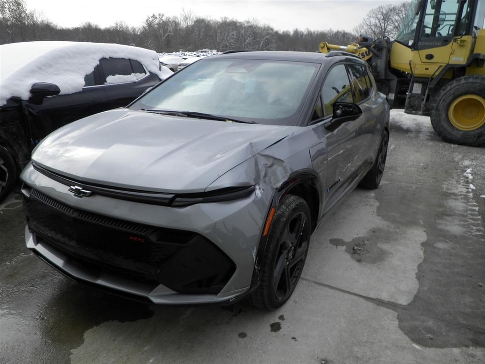 2026 Equinox EV RS Air Shutter