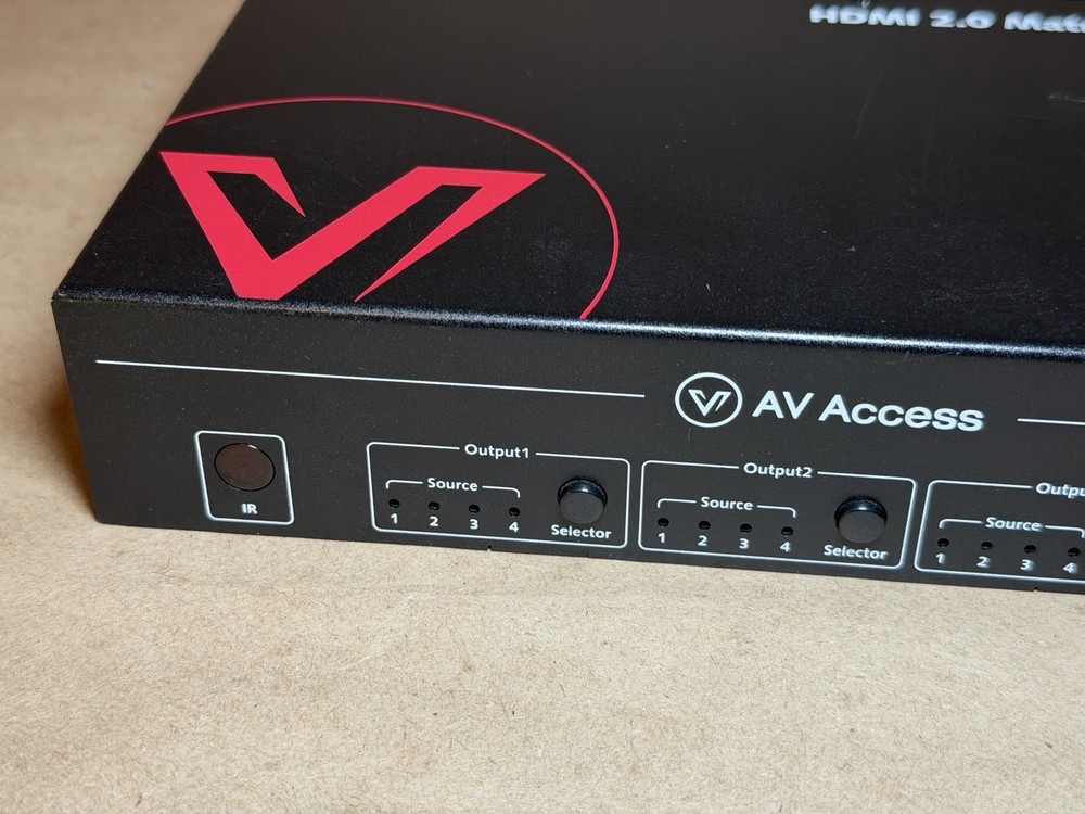 AV Access HDMI Matrix Splitter Switch 4KMX44-H2 w/ Remote
