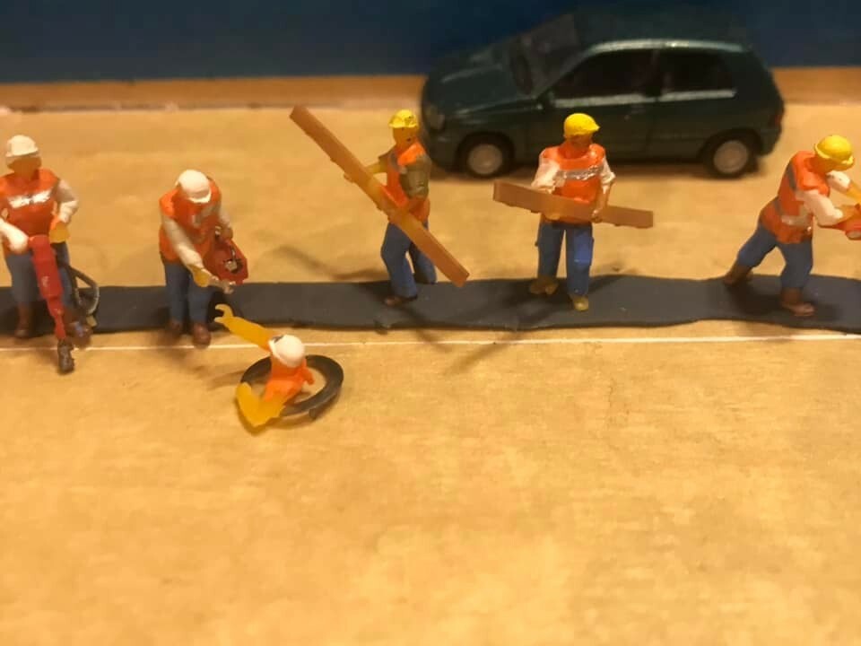 Ho 1/87 Scale Road or Construction Workers Set UNPAINTED