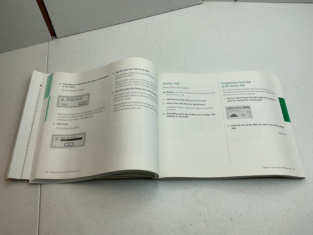 Vintage Apple Macintosh User's Guide for desktop computers 030-2651-B