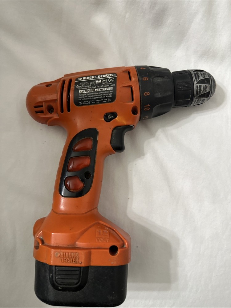 Black & Decker CD120G Cordless Drill W/Battery UNTESTED