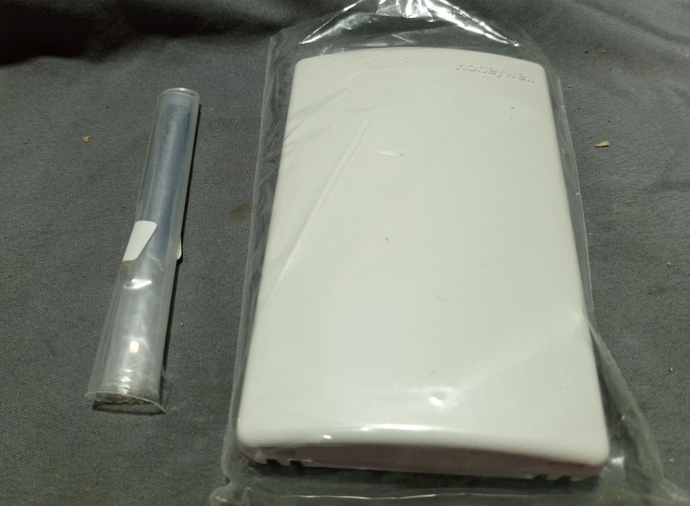 Honeywell TR21 20K OHM NTC Room Temp Sensor