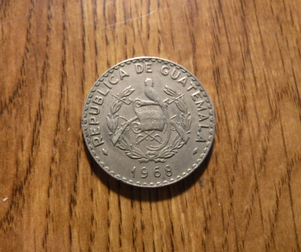 GUATEMALA 25 CENTAVOS 1968 COIN (331)