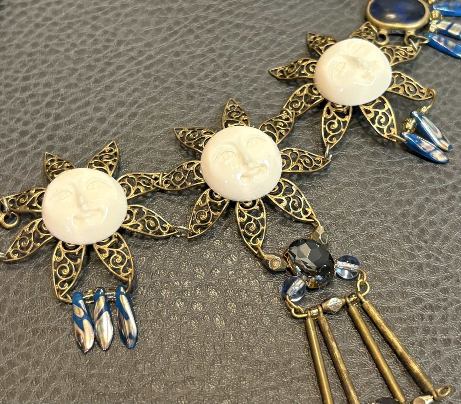 Holst + Lee Designer Celestial Sun Face Flower Chunky Necklace Gold Silver Tone