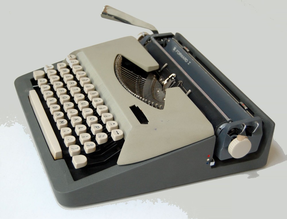 Royal Forward I Portable Manual Typewriter with Case Good Condition Netherlands