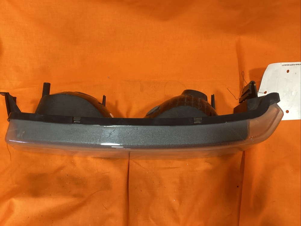 03 OEM Chevy Silverado 1500 Park Signal Light Assembly left Side
