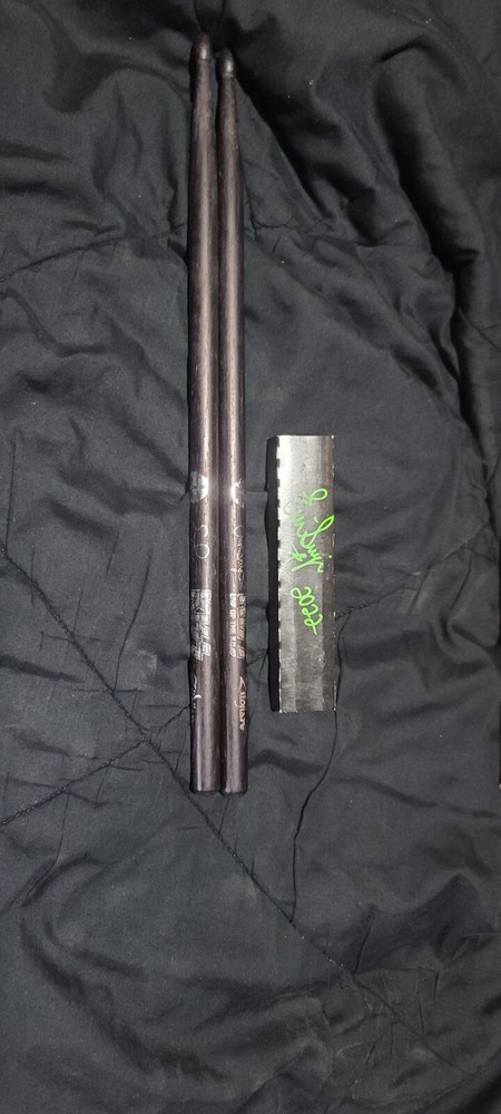 Eric Singer EOTR signature Drumsticks Autographed Sleeve Rare Black Sticks