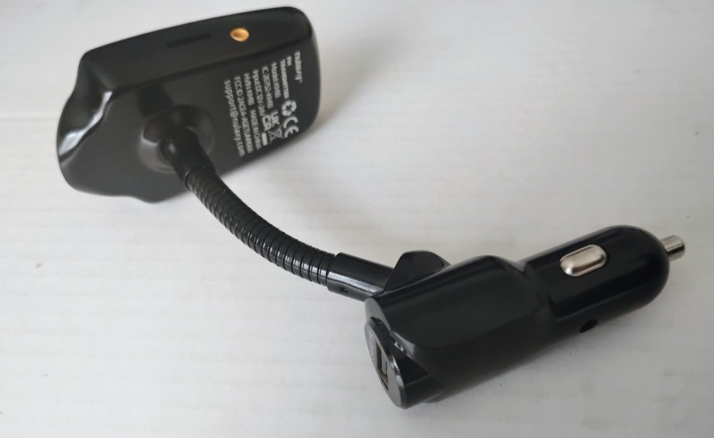 Nulaxy KM18 Wireless In-Car Bluetooth FM Transmitter Adapter LED Display (Black)